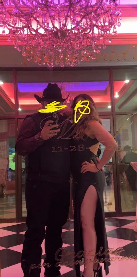 (30M/31M) in San Diego and looking for a couple to swap with. Also open to single females and select males.