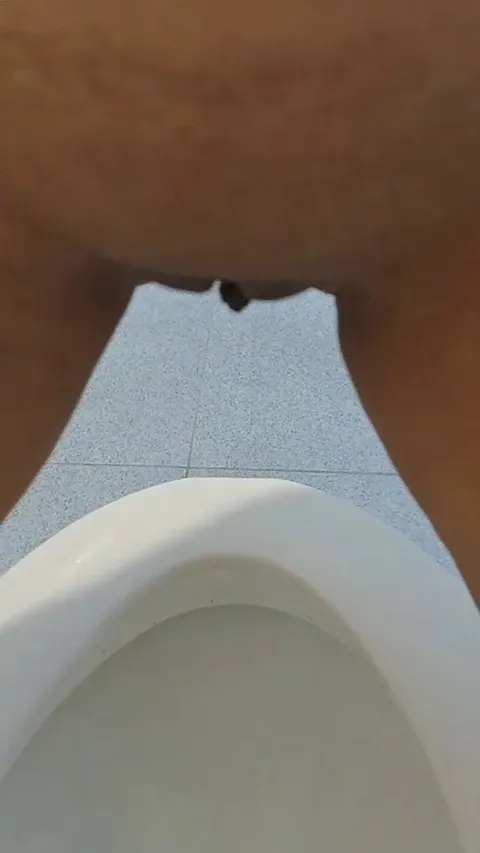 if i asked u to lick my pussy while I pee.. would you