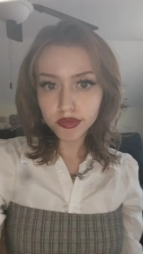 Do your worst 🤝 I am as annoying as I look so plz don't feel bad