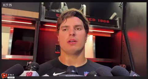 [Highlight] Trey Hendrickson on his pay raise: "This option wasn't here the whole time. I'll just leave it at that."