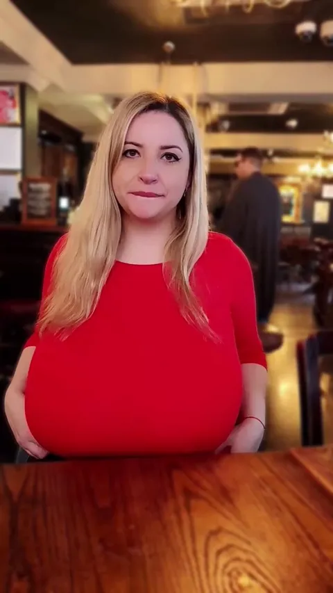 Pub tits UK London, how did they not notice haha