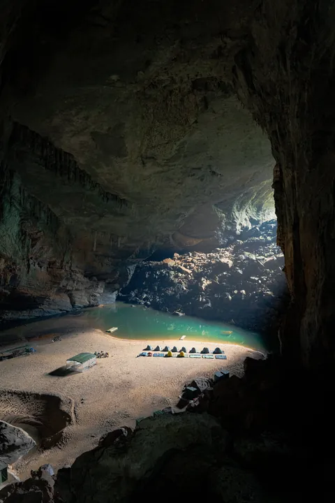 Hang Son Doong - The Largest Cave on Earth