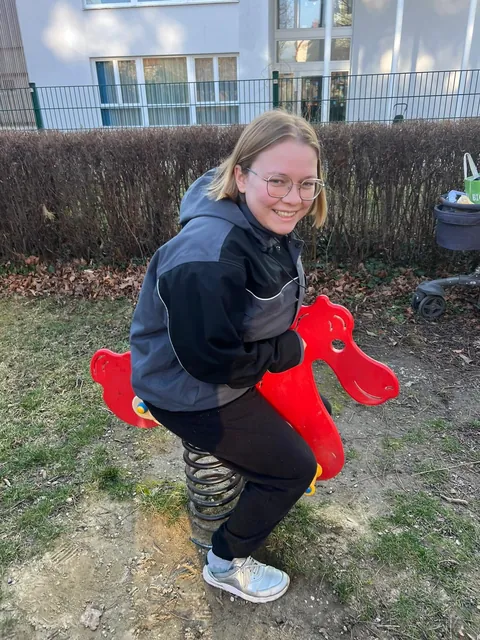 hiii lets hear it! guess my age!