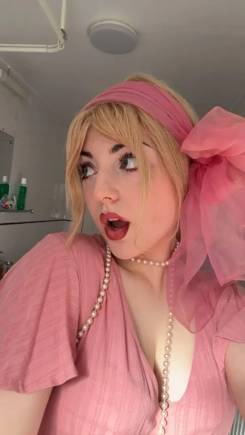 Makeup and outfit from last weekend 🩷