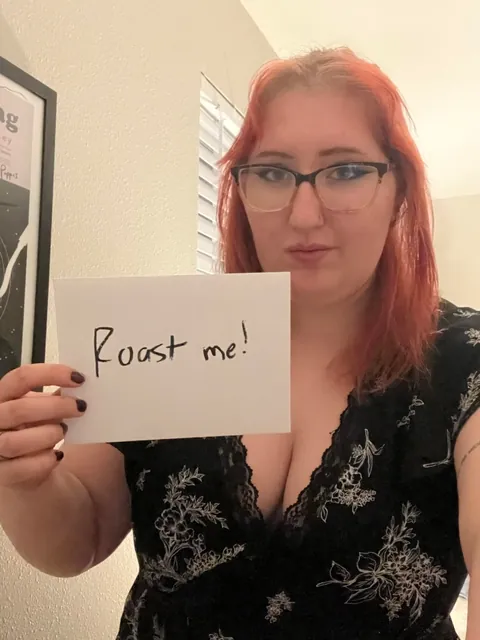 6’1 chick who regularly wears platforms. fat jokes are unoriginal, but have at it.