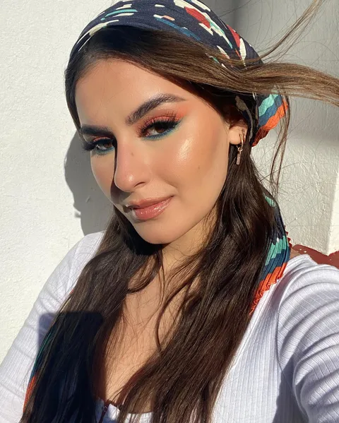 Matching with my accessories 🧡💙