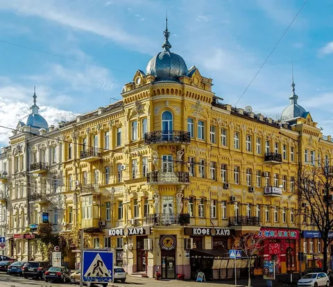 Office building on Ivana Franka St, 34/33 in Kyiv, Ukraine