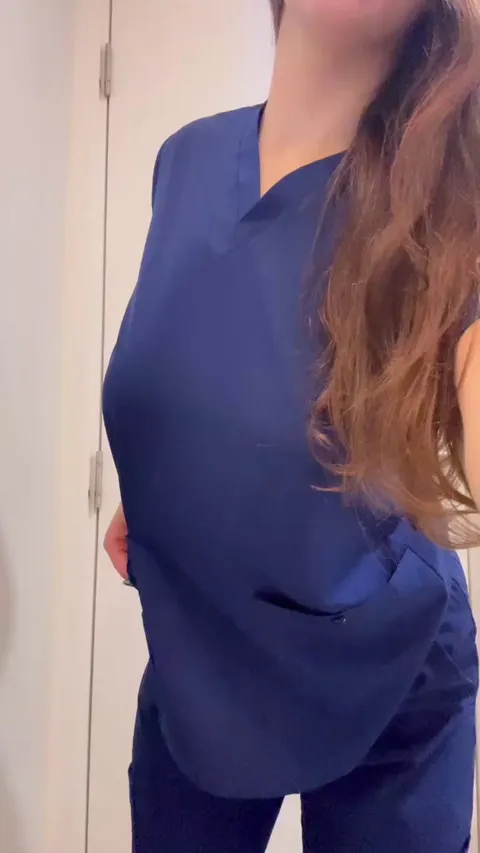 Latina Nurses are soo Horny that they uses buttplug on the work haha :)