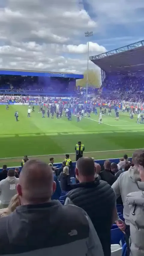 Birmingham fan scores an absolute screamer during their pitch invasion.
