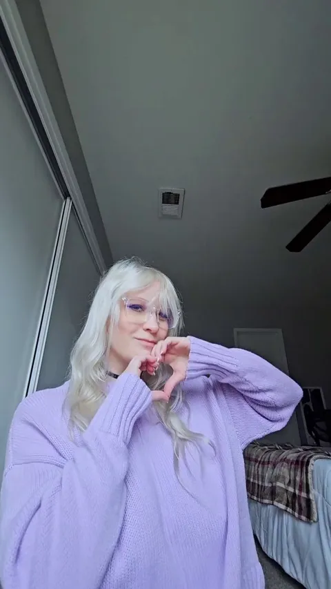 I think my tit to waist ratio makes me a pretty good candidate &lt;3