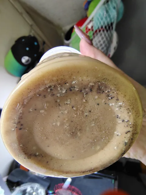 Boyfriend bought me a drink this morning, only for me to start finding metal bits halfway through..