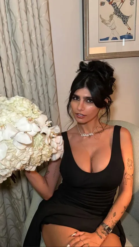 Goon for her, breed mommy as hard as you fucking can