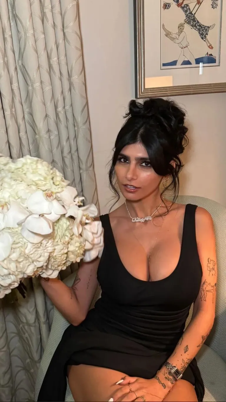 Goon for her, breed mommy as hard as you fucking can