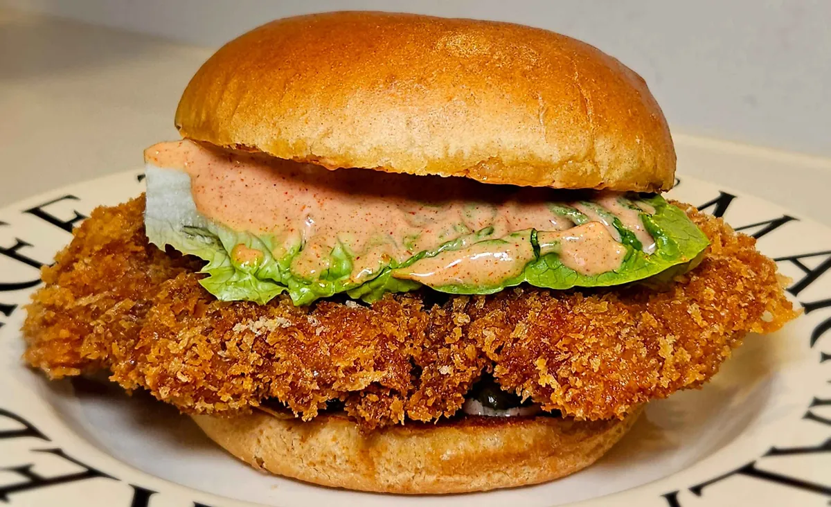 Fried chicken sandwiches [homemade]