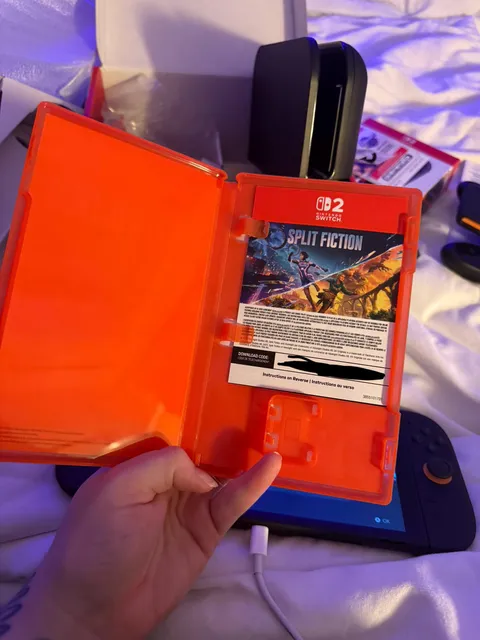 Bought a physical copy of Split Fiction. Only I didn’t.