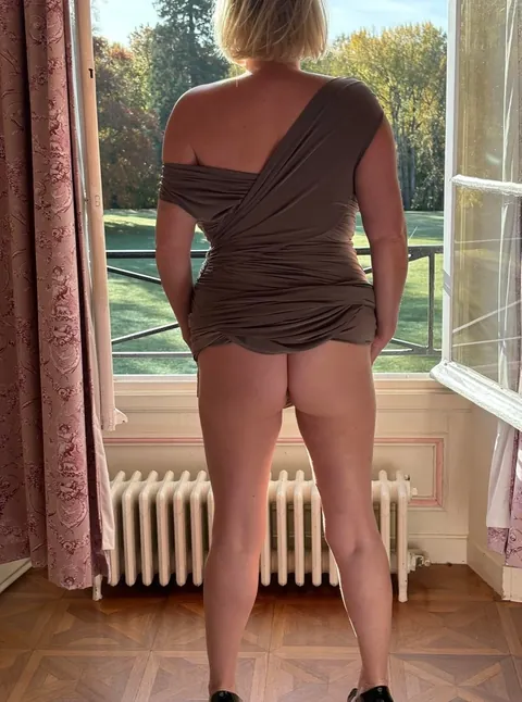 Just 47yo but still loving my MILF lifestyle xxx
