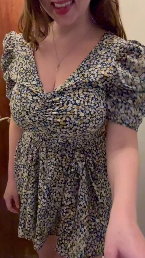 you wouldn't last long with my slim thick body with super suckable tits ;)