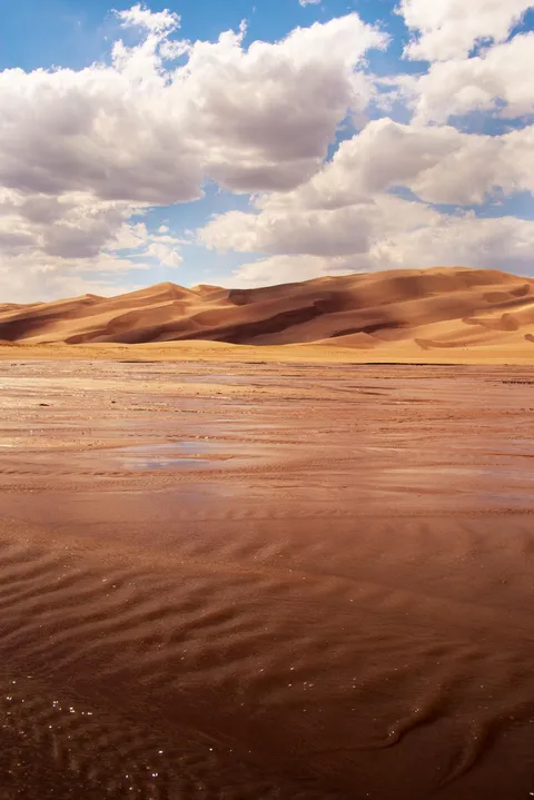 Great Sand Dunes NP Colorado, an underrated gem [OC][1335x2000]