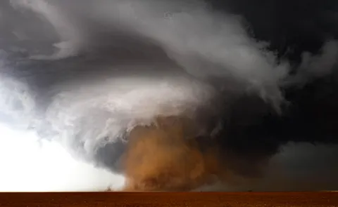 Dusty Tornado in Sudan, Texas [OC] [5024x3092]