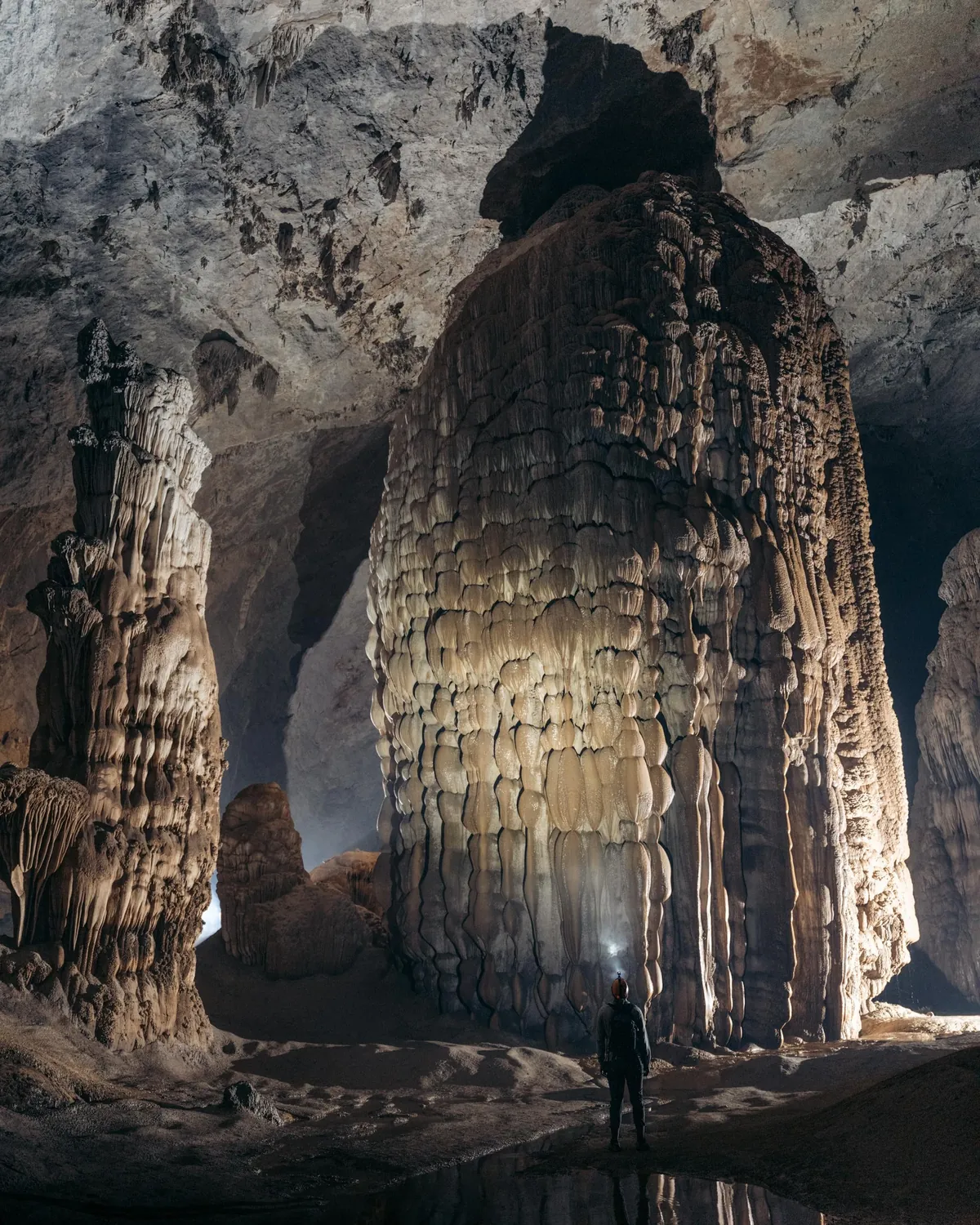 Hang Son Doong - The Largest Cave on Earth