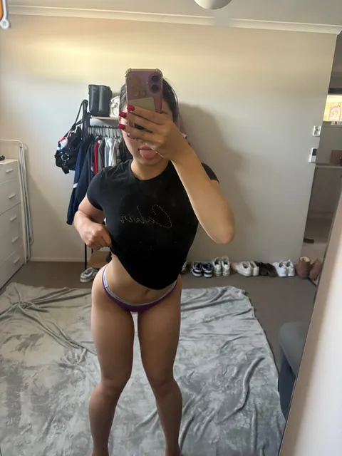 Empty your balls in a Japanese girl