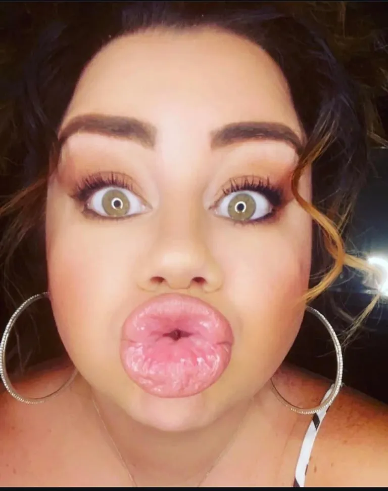 smelly plumpers milf 💋 (stankface extra at end) 😫🐐