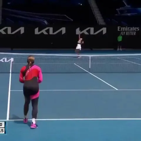 Serena Williams shows off her unreal defense on this point