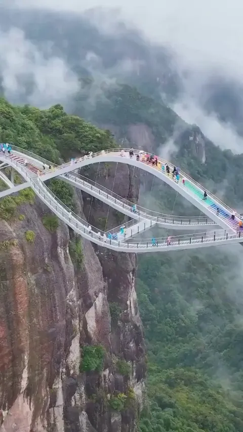 Ruyi Bridge in Zhejiang, China: A Stunning Architectural Wonder in the Sky