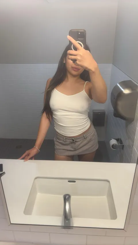 Swipe to undress this 19yo Filipina slut ;)