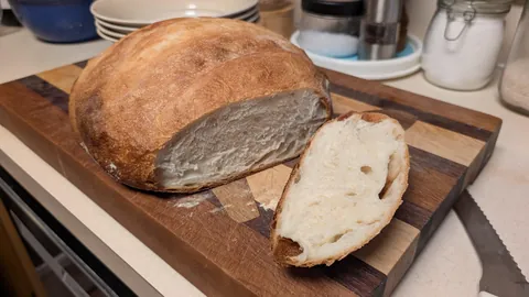 [Homemade] Beouf Bourgignon over Duchess Potatoes with homemade bread