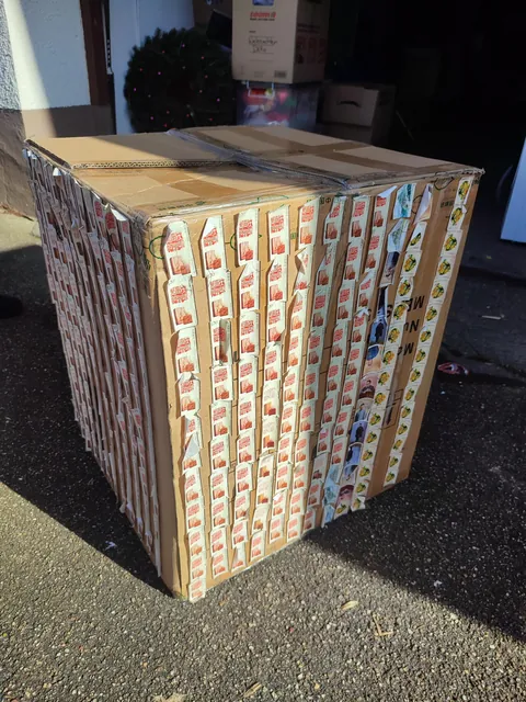 Just recieved this parcel from China. Shipping was 100% paid with stamps