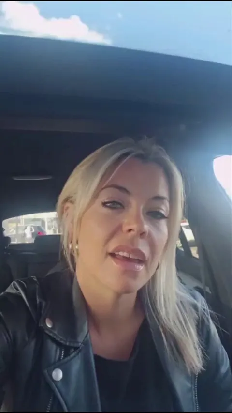 Lunchtime at the retail park