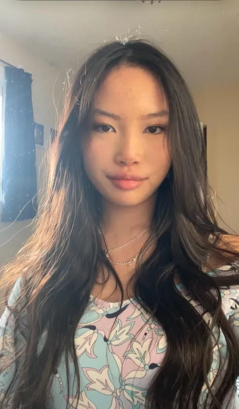 What makeup tricks could make me look kinder?