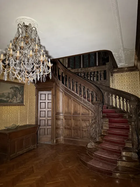 Abandoned Japanese Billionaires Mansion