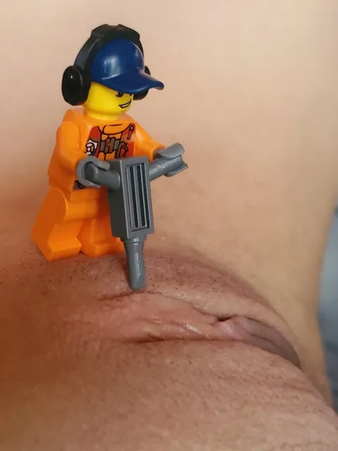 🐱 demolition. (f)