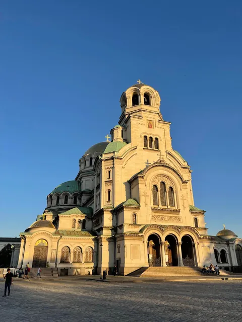 I Drove an Electric Car from Germany to China : 12,500km in 30 days.