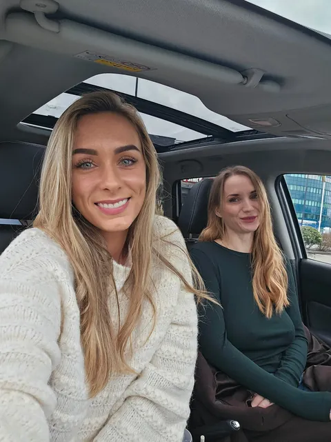 Nude or not (moms)