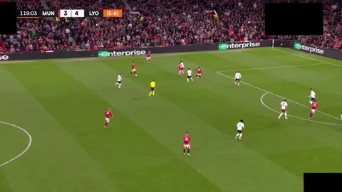 Man United v Lyon - final minutes with Dutch commentary