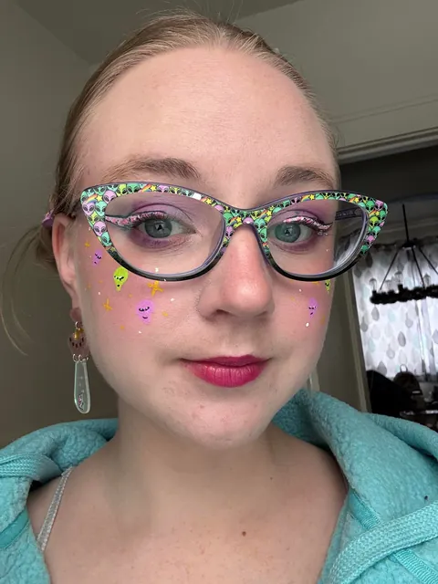 The theme is ✨Aliens✨