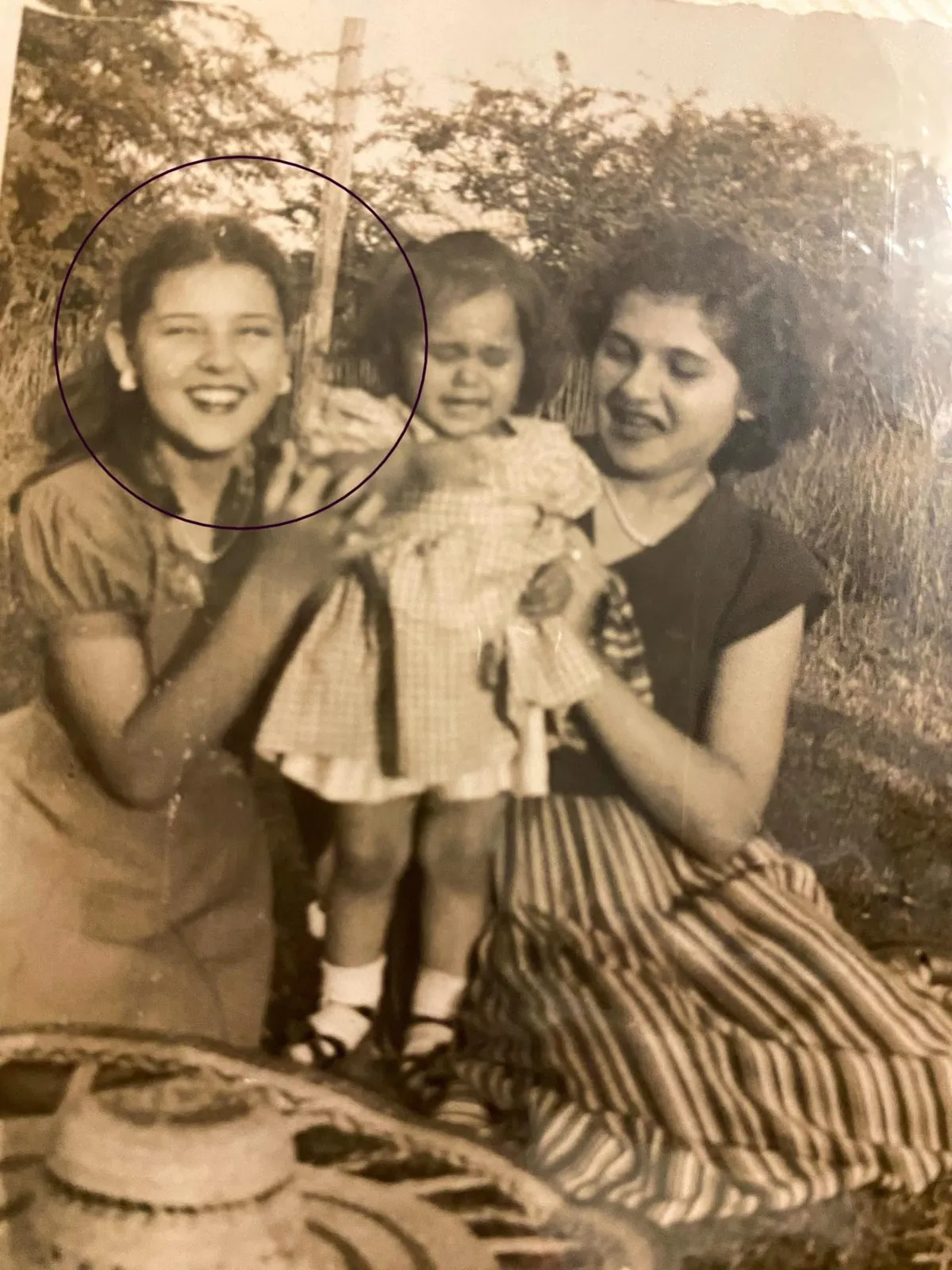 My adoptive mother in 1940s–50s Camagüey, Cuba — timeless beauty and grace 🌹🇨🇺