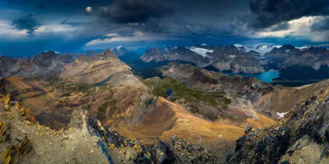 Cirque Peak, Banff National Park, Canada [OC] [3000x1500]