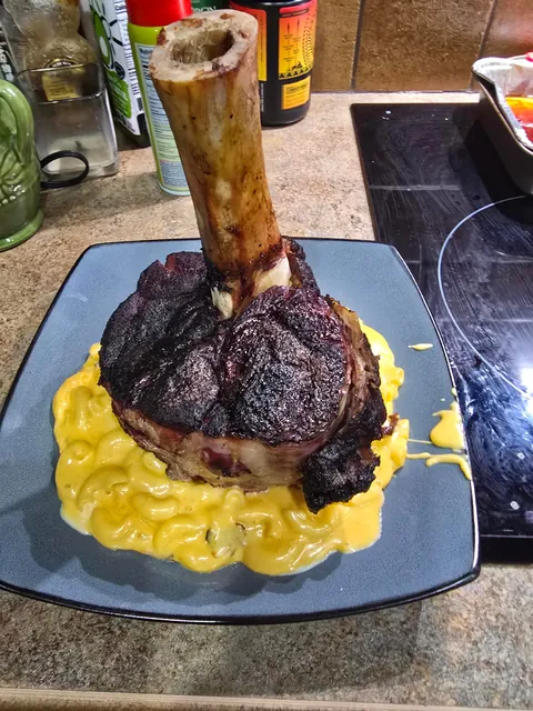 [Homemade] Thors hammer over smoked mac n cheese