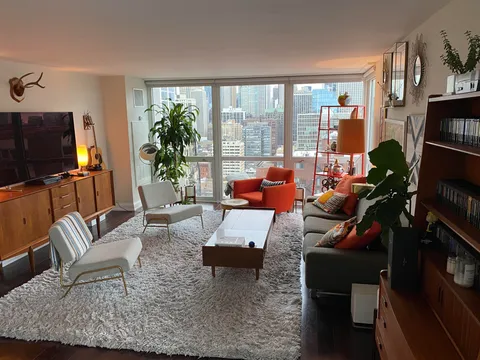 Keeping warm in the Windy City