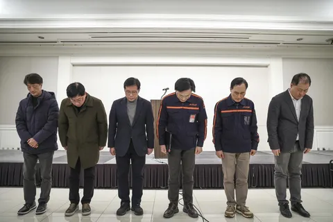 Jeju Air CEO and executives bow in apology after South Korea deadly plane crash