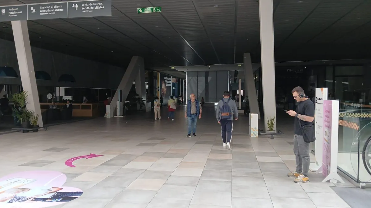 Apagón masivo en toda la Península ibérica, 12:45am (Foto de C.C Vialia, en Vigo)