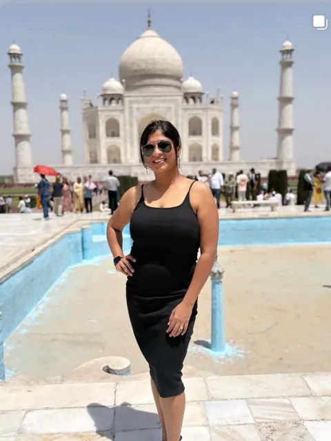 I'm the 8th wonder of the world  . Roast and humble me 😂😬