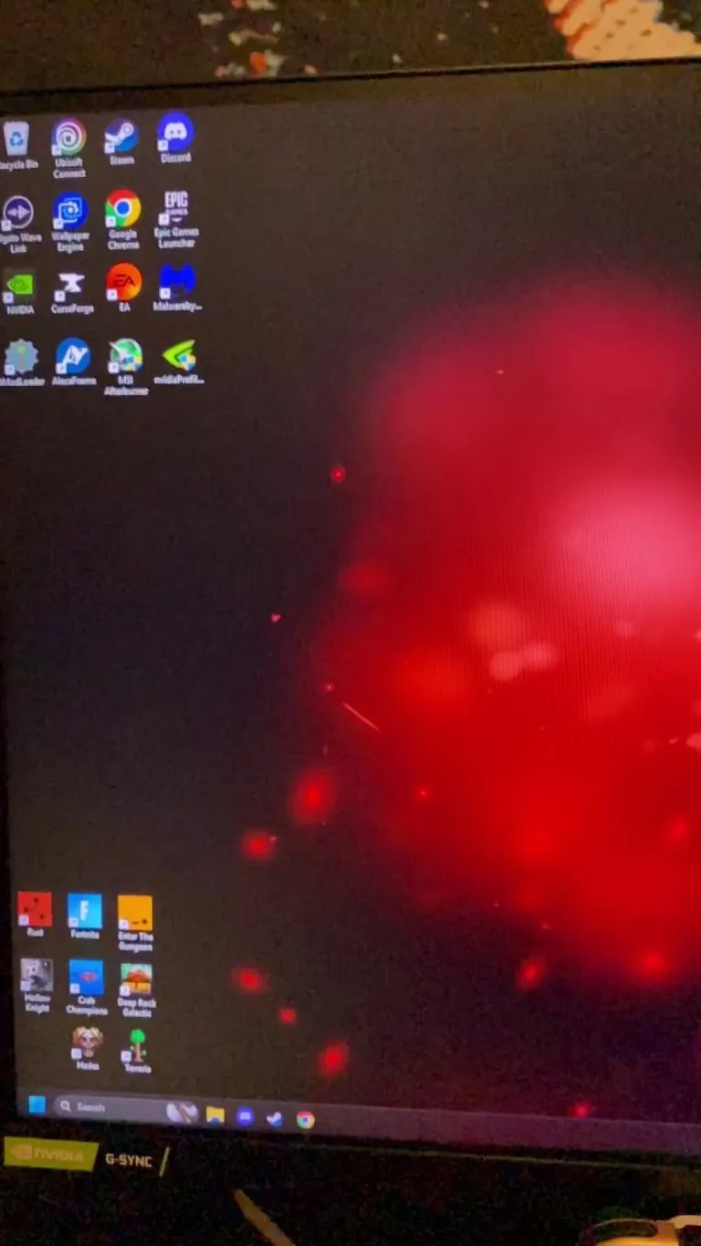 Any idea what this flashing window is? Cant catch it.