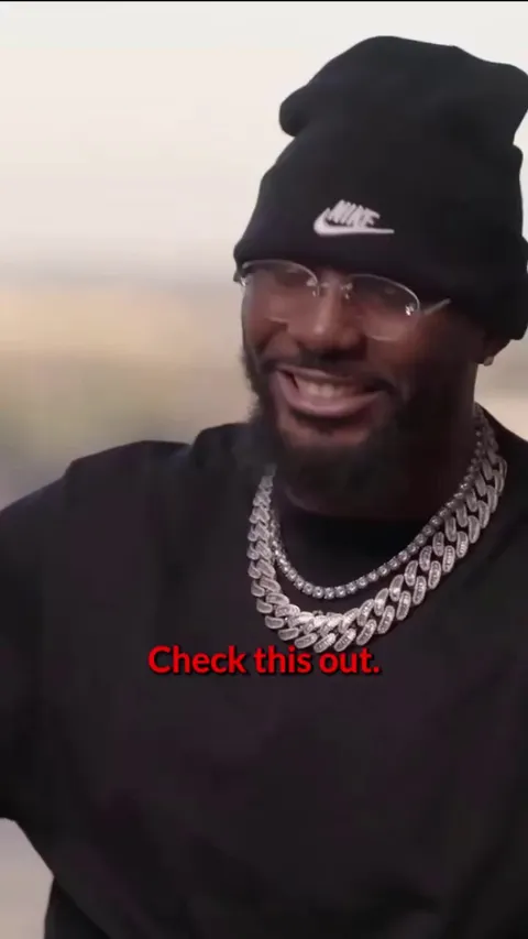 [Highlight] Dez Bryant on Jerry Jones trying to go around his agent during contract negotiations.