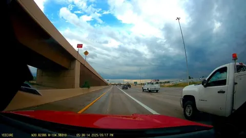 Dude floors it just to block me out of a massive opening. Flashes their light until I exit 5 miles later. [oc]