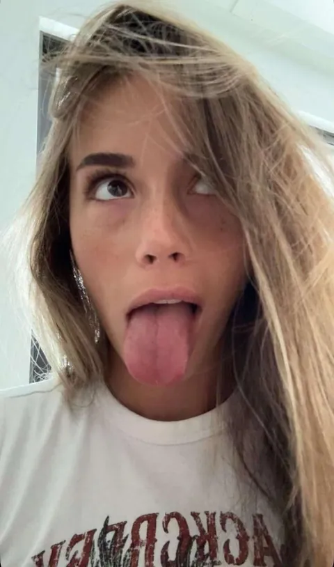 Let Gen Z girls melt your brain and pump away, feel the pleasure 😵‍💫